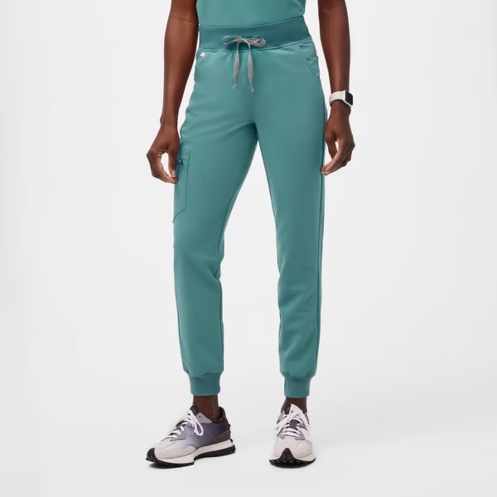 Figs - High waisted Zamora scrubs in hydrogreen (Tall XL)